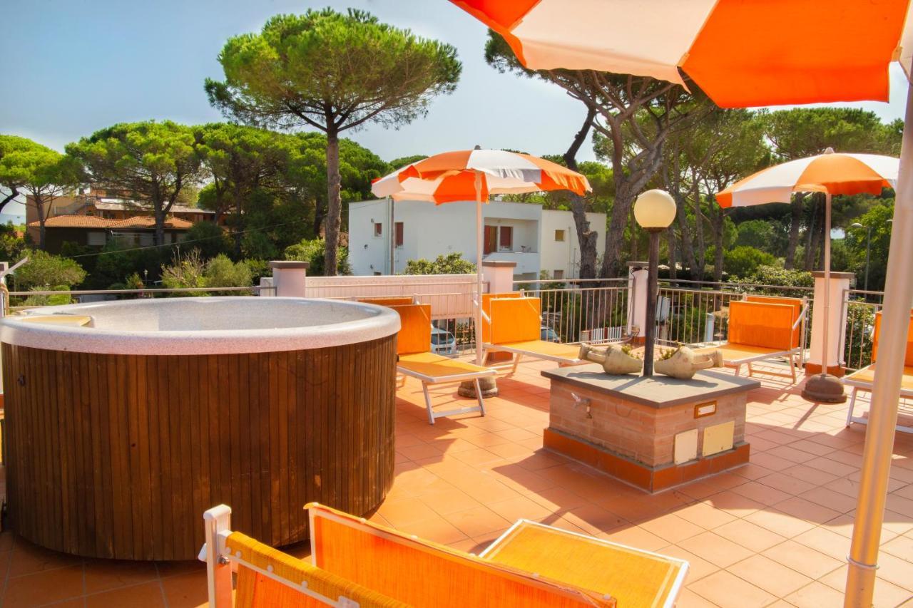 Aparthotel Le Rose Marina Di Bibbona