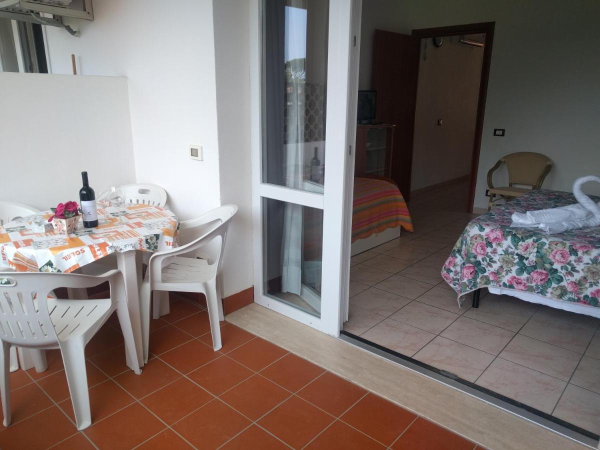 Le Rose Aparthotel Marina Di Bibbona