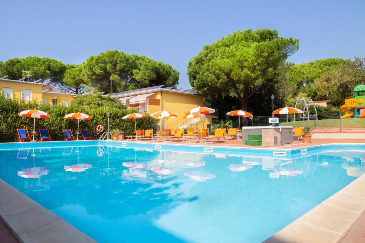 Aparthotel Le Rose Marina Di Bibbona