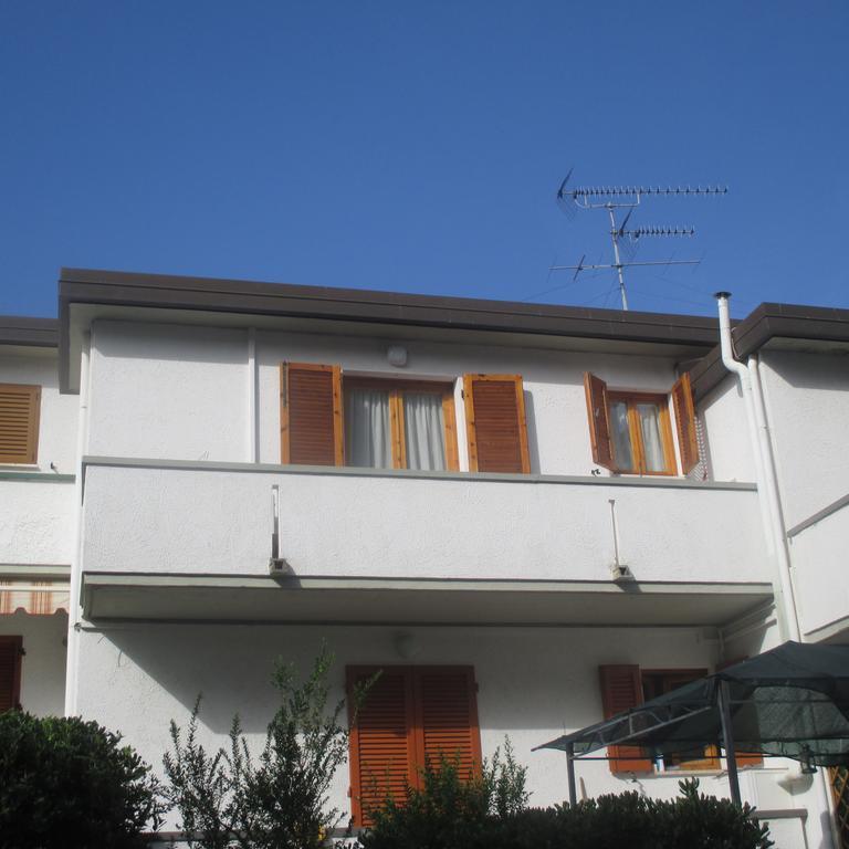 Le Rose Aparthotel Marina Di Bibbona