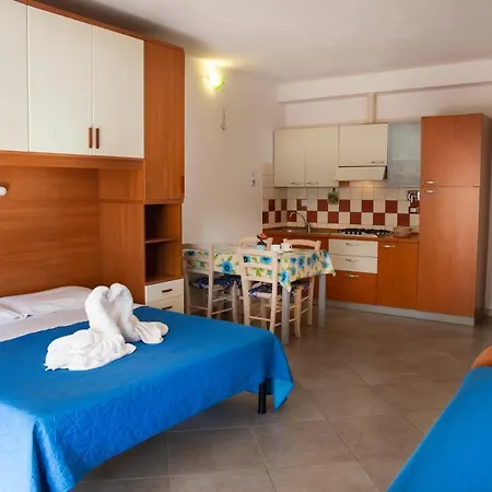 Residence Le Rose Marina Di Bibbona Extérieur photo